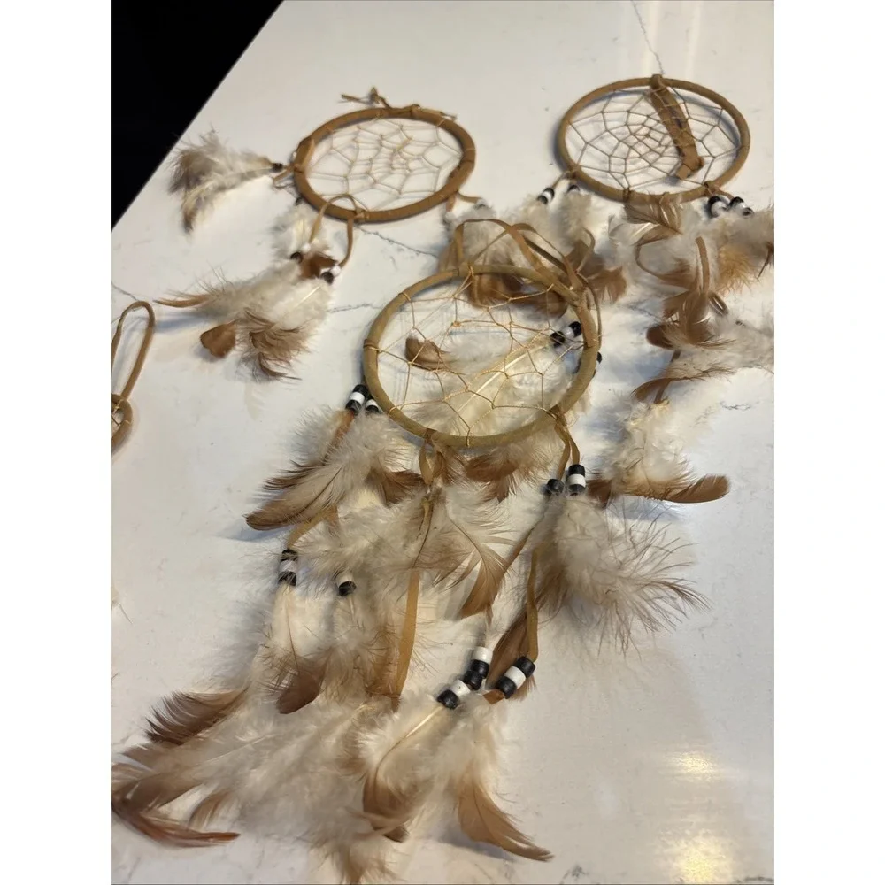 Friends Of A Feather Lot Little Fish Tale Peace On Earth Dream Catchers Keychain